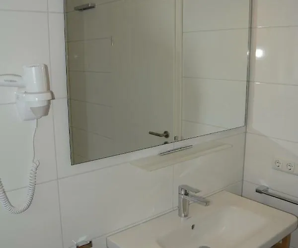 Apart Otel Alpina 3*